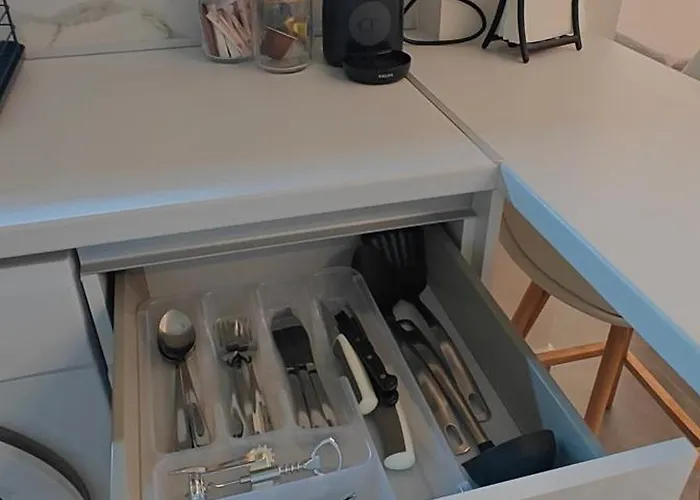 Ina's Crib ゲストハウス 3*